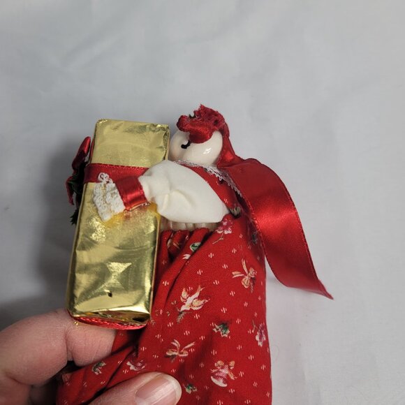 1983 Just Ducky "A Christmas Present by Jo Porcelain Duck Doll with Clothing NEW - Picture 10 of 13